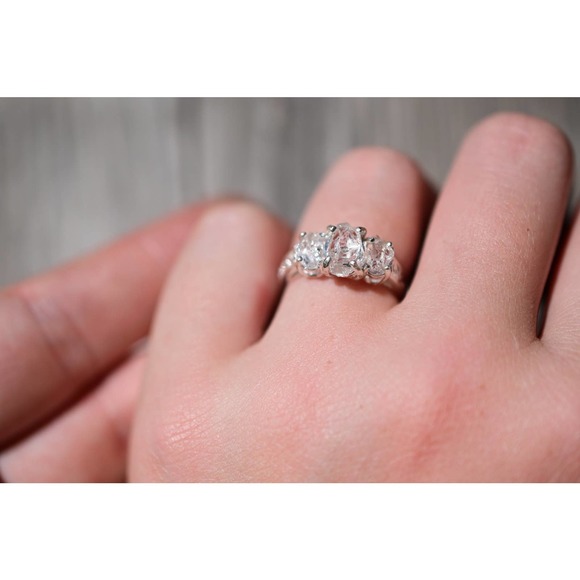 Raw Crystal Ring, Raw Stone Ring, Rings for Women, Stacking Ring, Raw Ge… - Picture 3 of 4